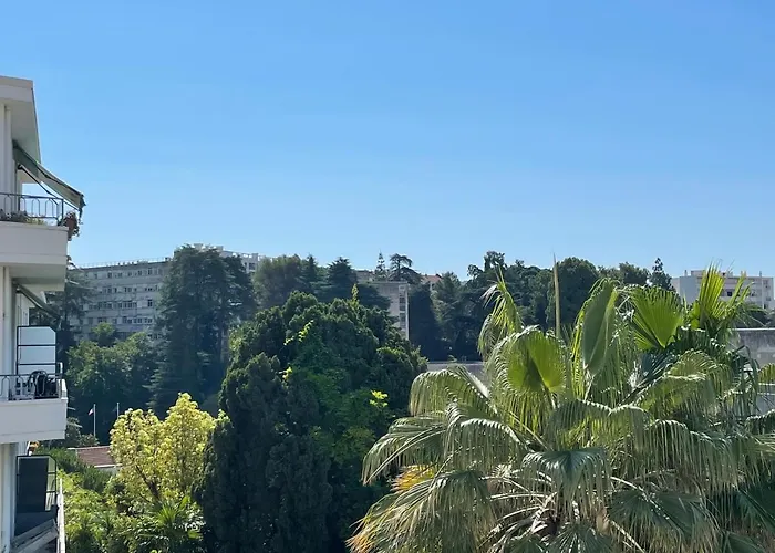 Appartement spacieux au calme à Nice