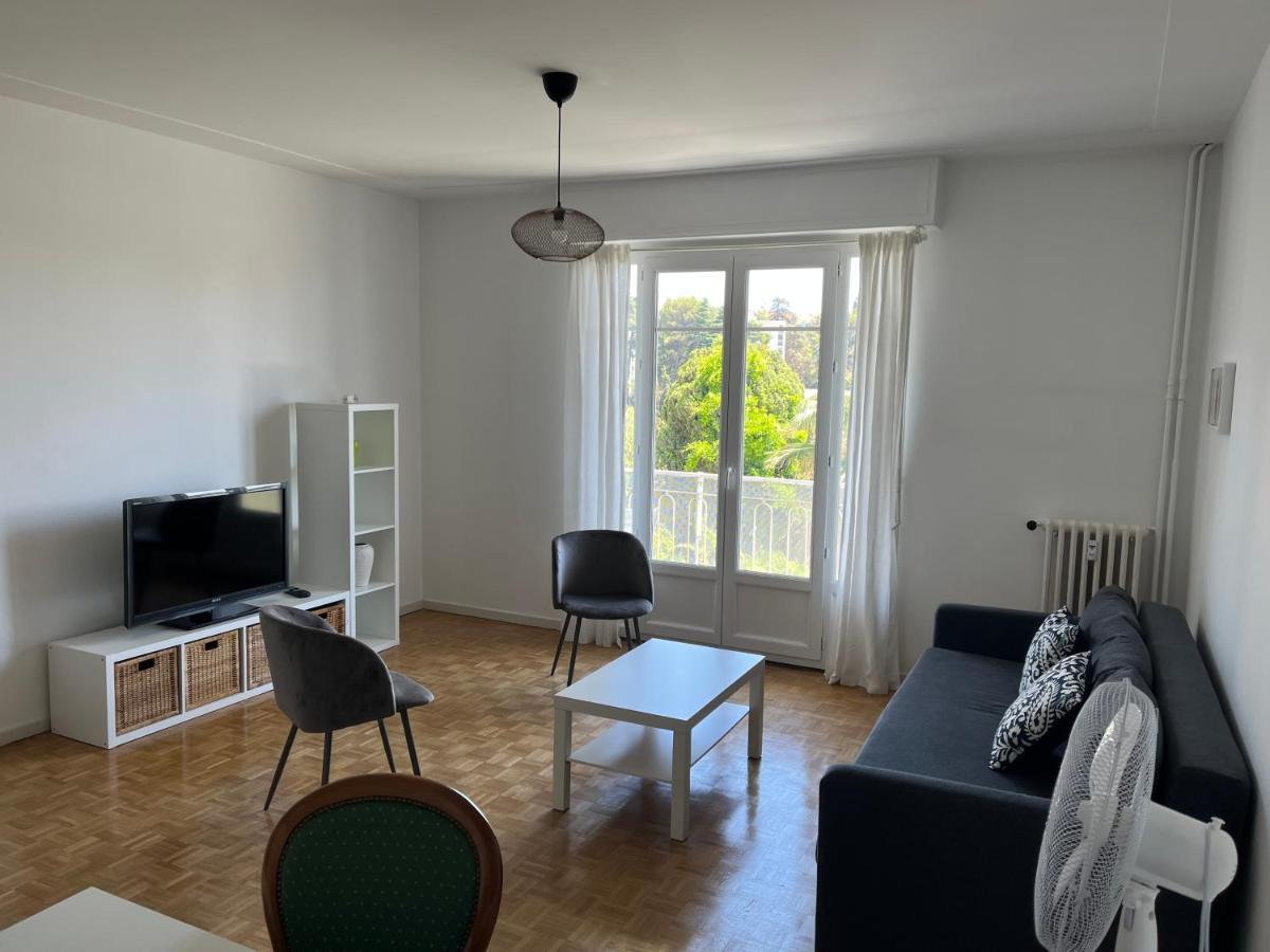 Spacieux Au Calme A Apartamento Niza
