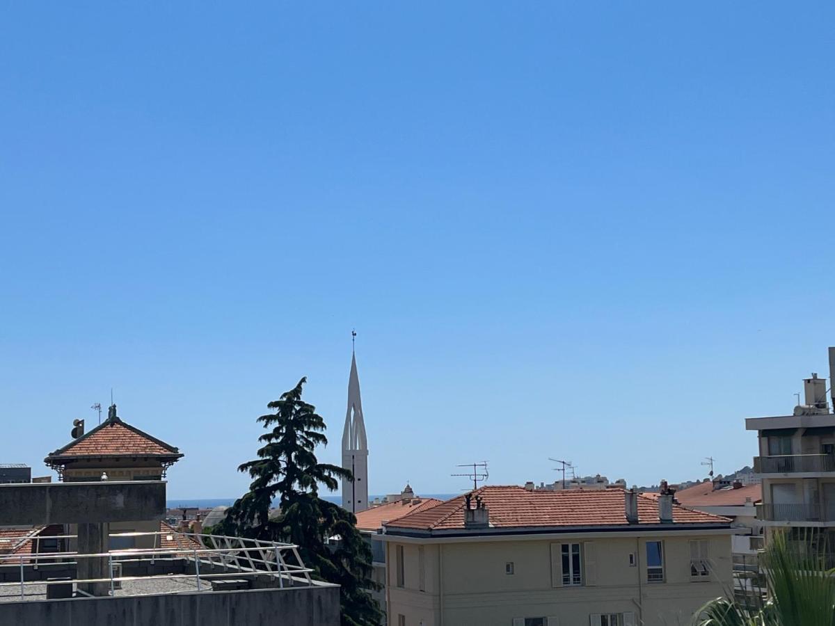 Spacieux Au Calme à * Nice